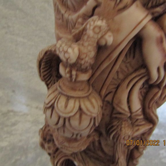 15" Resin Asian Women With Birds Statue - Picture 5 of 12